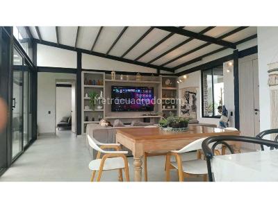 Casa de 3 alcobas en venta en Alto Del Escobero, Envigado, 260 m² · foto 12 de 20