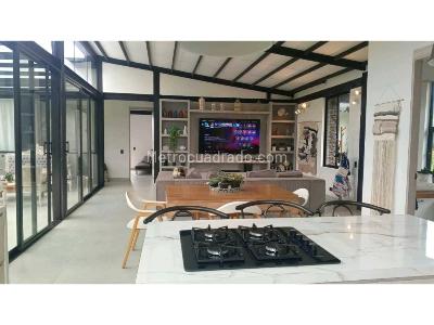 Casa de 3 alcobas en venta en Alto Del Escobero, Envigado, 260 m² · foto 14 de 20