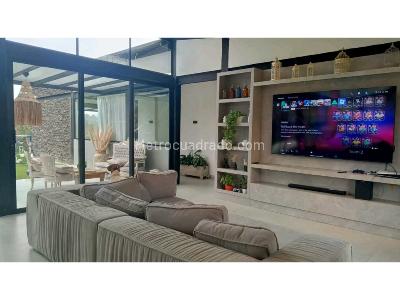 Casa de 3 alcobas en venta en Alto Del Escobero, Envigado, 260 m² · foto 16 de 20