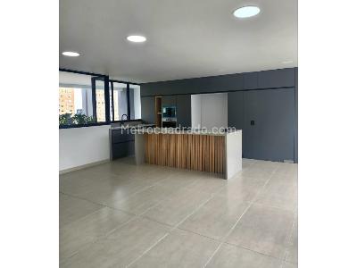 Apartamento en venta en El Poblado El Tesoro, Medellín · foto 4 de 20