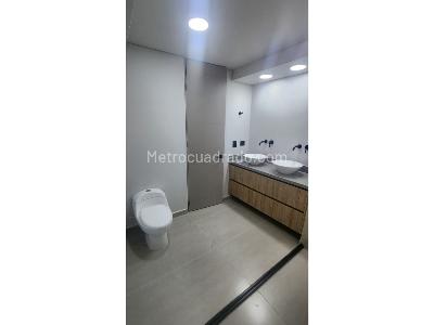 Apartamento en venta en El Poblado El Tesoro, Medellín · foto 11 de 20