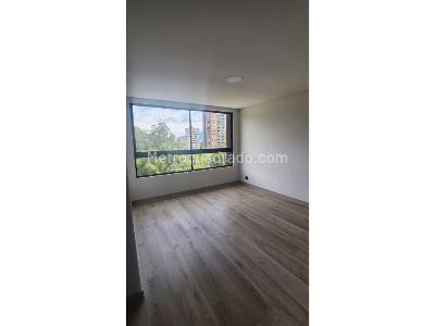 Apartamento en venta en El Poblado El Tesoro, Medellín · foto 12 de 20