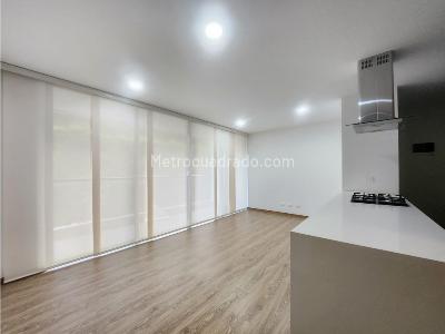 Apartamento de 3 alcobas en venta en Altos Del Trianon, Envigado, 84 m² · foto 5 de 20