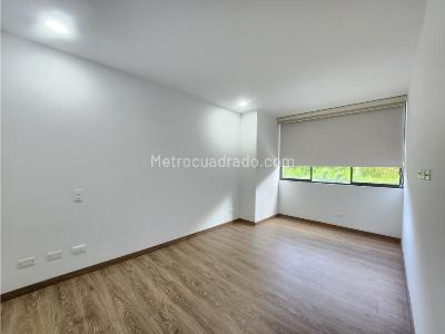 Apartamento de 3 alcobas en venta en Altos Del Trianon, Envigado, 84 m² · foto 11 de 20