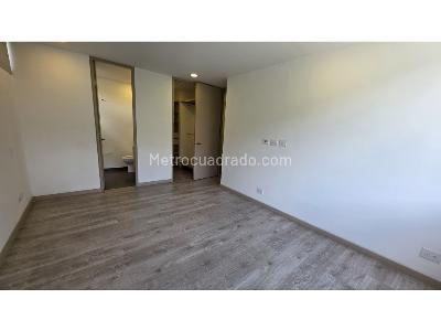 Apartamento en venta en Altos Del Poblado, Medellín · foto 4 de 19
