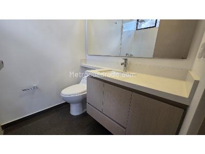 Apartamento en venta en Altos Del Poblado, Medellín · foto 6 de 19
