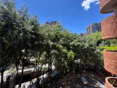 Apartamento de 3 alcobas en venta en Los Balsos, Medellín, 241 m² · foto 3 de 20