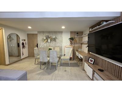 Apartamento de 3 alcobas en venta en Loma De Los Bernal, Medellín, 114 m² · foto 4 de 20