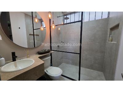 Apartaestudio en venta en Poblado Milla De Oro, Medellín, 52 m² · foto 11 de 19