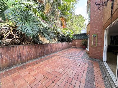 Casa de 4 alcobas en venta en Poblado San Lucas, Medellín, 287 m² · foto 9 de 20