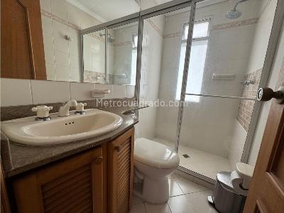 Casa de 4 alcobas en venta en Poblado San Lucas, Medellín, 287 m² · foto 17 de 20