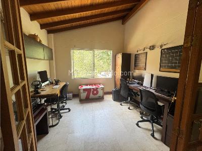 Casa de 4 alcobas en venta en Poblado San Lucas, Medellín, 287 m² · foto 19 de 20