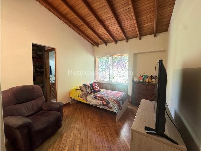 Casa de 4 alcobas en venta en Poblado San Lucas, Medellín, 287 m² · foto 20 de 20