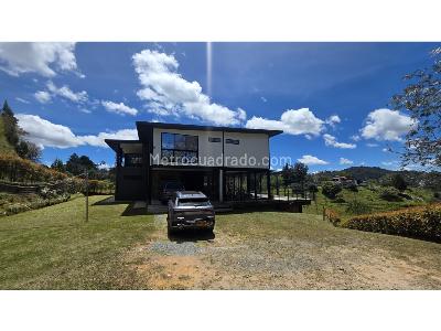 Casa de 4 alcobas en venta en Alto De Las Palmas, Envigado, 642 m² · foto 2 de 20