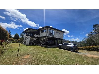 Casa de 4 alcobas en venta en Alto De Las Palmas, Envigado, 642 m² · foto 3 de 20