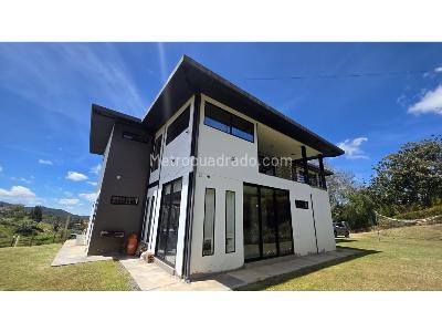 Casa de 4 alcobas en venta en Alto De Las Palmas, Envigado, 642 m² · foto 5 de 20