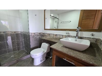 Apartamento de 3 alcobas en venta en Las Lomitas, Sabaneta, 110 m² · foto 19 de 20