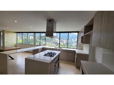 Apartamento en venta en Altos Del Poblado, Medellín · foto 3 de 20
