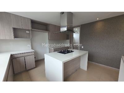 Apartamento en venta en Altos Del Poblado, Medellín · foto 9 de 20