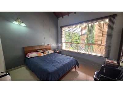 Casa de 4 alcobas en venta en Poblado Las Lomas 2, Medellín, 325 m² · foto 15 de 20