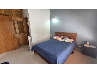 Casa de 4 alcobas en venta en Poblado Las Lomas 2, Medellín, 325 m² · foto 16 de 20