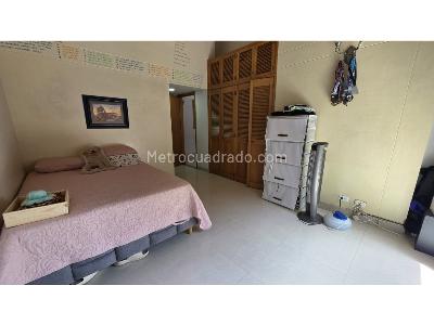Casa de 4 alcobas en venta en Poblado Las Lomas 2, Medellín, 325 m² · foto 18 de 20