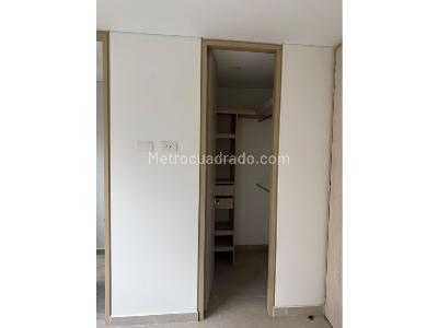 Apartamento de 2 alcobas en venta en Las Brujas, Envigado, 80 m² · foto 14 de 19