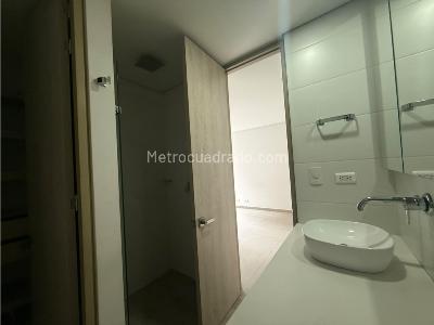 Apartamento de 2 alcobas en venta en Las Brujas, Envigado, 80 m² · foto 16 de 19