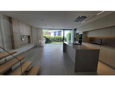 Casa de 3 alcobas en venta en San Lucas, Envigado, 167 m² · foto 2 de 20