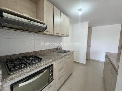 Apartamento de 3 alcobas en venta en Las Lomitas, Sabaneta, 72 m² · foto 7 de 18