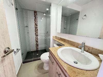 Apartamento de 3 alcobas en venta en Las Lomitas, Sabaneta, 72 m² · foto 10 de 18