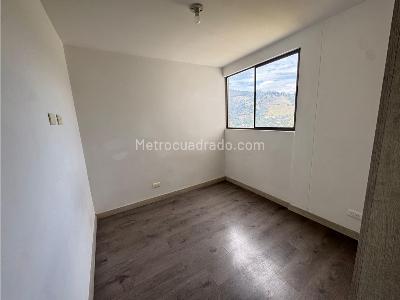 Apartamento de 3 alcobas en venta en Las Lomitas, Sabaneta, 72 m² · foto 13 de 18