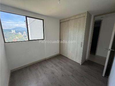 Apartamento de 3 alcobas en venta en Las Lomitas, Sabaneta, 72 m² · foto 14 de 18