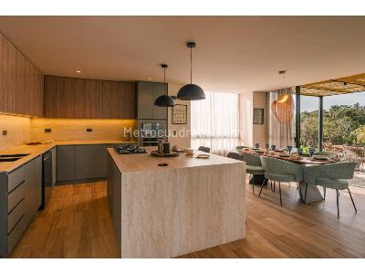Casa de 3 alcobas en venta en Alto De Las Palmas, Envigado, 242 m² · foto 1 de 20