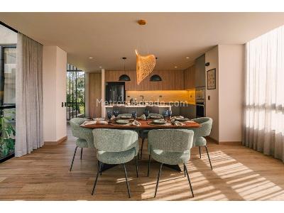 Casa de 3 alcobas en venta en Alto De Las Palmas, Envigado, 242 m² · foto 2 de 20