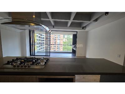 Apartamento de 3 alcobas en venta en Altos Del Poblado, Medellín, 108 m² · foto 3 de 20