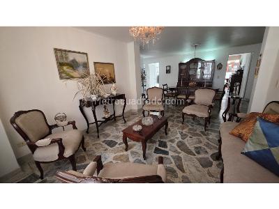 Apartamento de 3 alcobas en venta en Belen Alameda, Medellín, 183 m² · foto 2 de 20