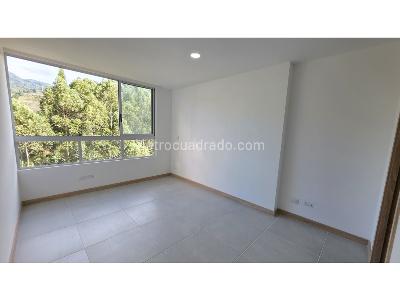 Apartamento de 2 alcobas en venta en Loma De San Jose, Sabaneta, 87 m² · foto 20 de 20