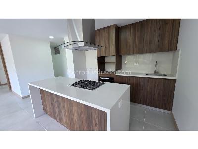 Apartamento de 2 alcobas en venta en Loma De San Jose, Sabaneta, 87 m² · foto 7 de 20