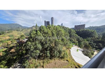 Apartamento de 2 alcobas en venta en Loma De San Jose, Sabaneta, 87 m² · foto 13 de 20