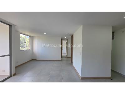 Apartamento de 2 alcobas en venta en Loma De San Jose, Sabaneta, 87 m² · foto 15 de 20