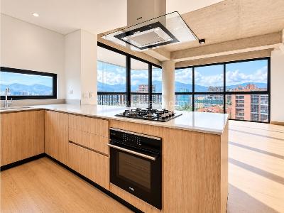 Apartamento de 2 alcobas en venta en El Poblado La Linde, Medellín, 110 m² · foto 4 de 20