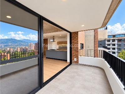 Apartamento de 2 alcobas en venta en El Poblado La Linde, Medellín, 110 m² · foto 8 de 20