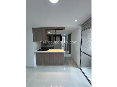 Apartamento de 3 alcobas en venta en Robledo Pajarito, Medellín, 54 m² · foto 3 de 20