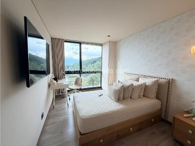 Apartamento en venta en Altos Del Poblado, Medellín · foto 18 de 20