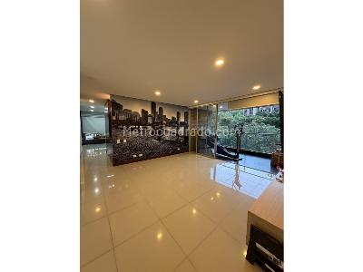 Apartamento de 3 alcobas en venta en El Poblado Provenza, Medellín, 152 m² · foto 4 de 20