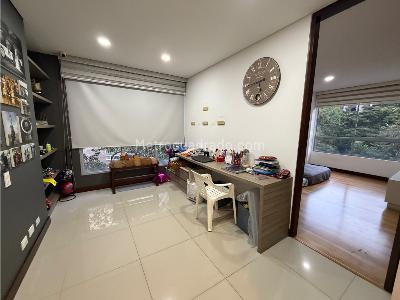 Apartamento de 3 alcobas en venta en El Poblado Provenza, Medellín, 152 m² · foto 15 de 20