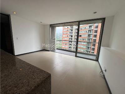 Apartamento en venta en Altos Del Poblado, Medellín · foto 3 de 17