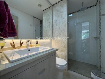 Apartamento en venta en El Poblado Santa Maria De Los Angeles, Medellín · foto 16 de 17