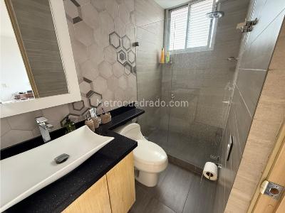 Apartamento en venta en El Poblado Castropol, Medellín · foto 11 de 16